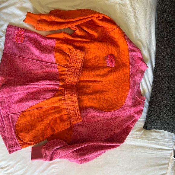 Nike Uphoria Sweatshirt and Short set - Pink/Orange - Picture 2 of 6